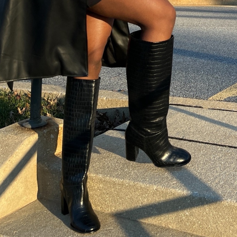 H&M Black Knee-High Boots